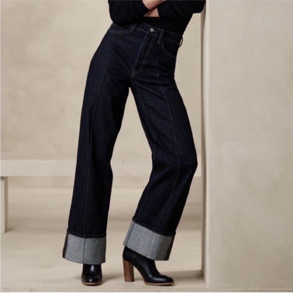 Banana Republic Wide Leg Pintuck Cuffed Jeans Size 29P NWT